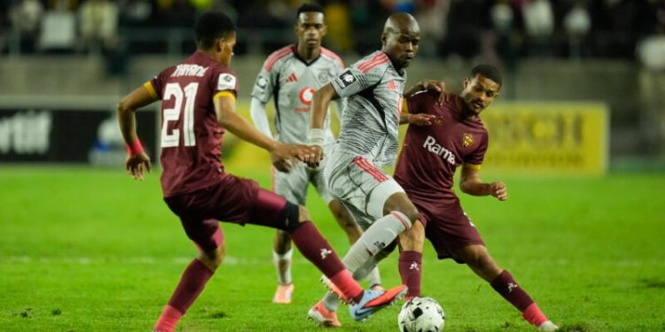 Pirates Stay in the Hunt