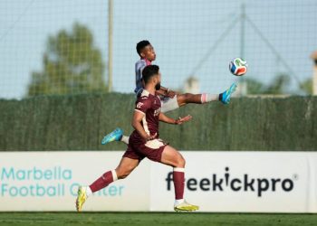 Pirates Rally to Share Spoils with Córdoba